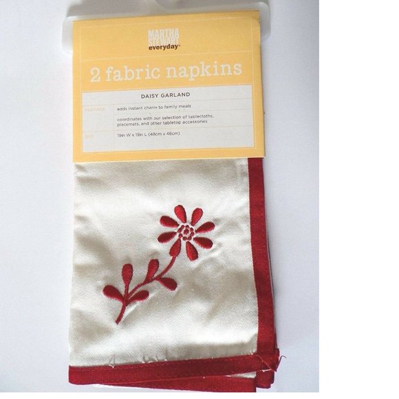 Bundle of 3 Daisy Garland Sets of 2 Fabric Napkins Each (6 Napkins in Total) - Picture 1 of 2